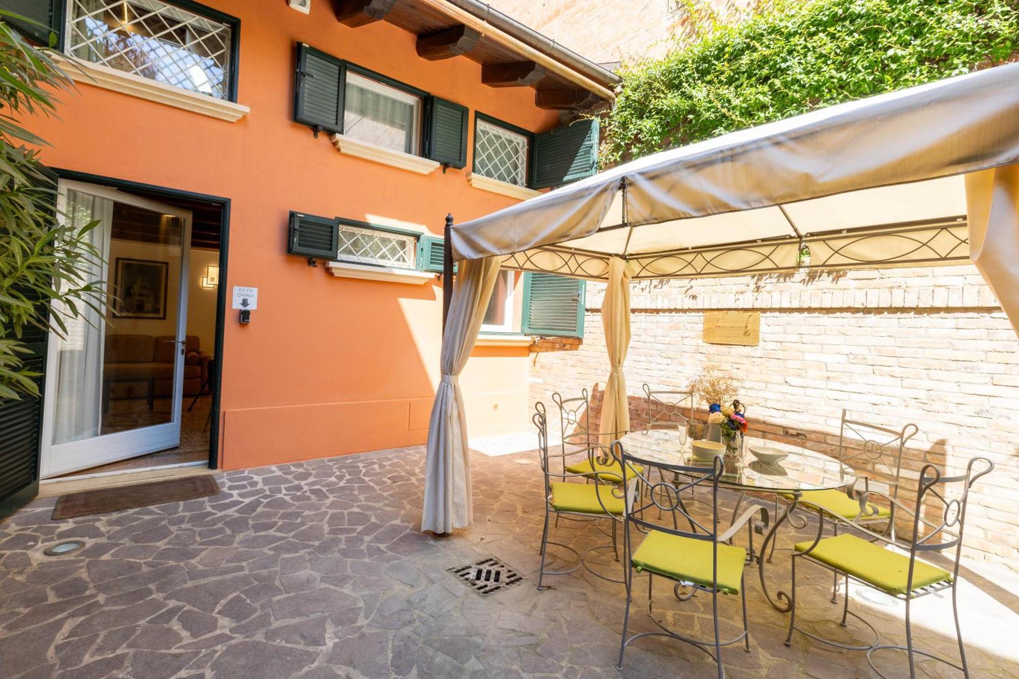 Isaia Garden -Private Garden Spa Bath Bolognarooms Exterior foto